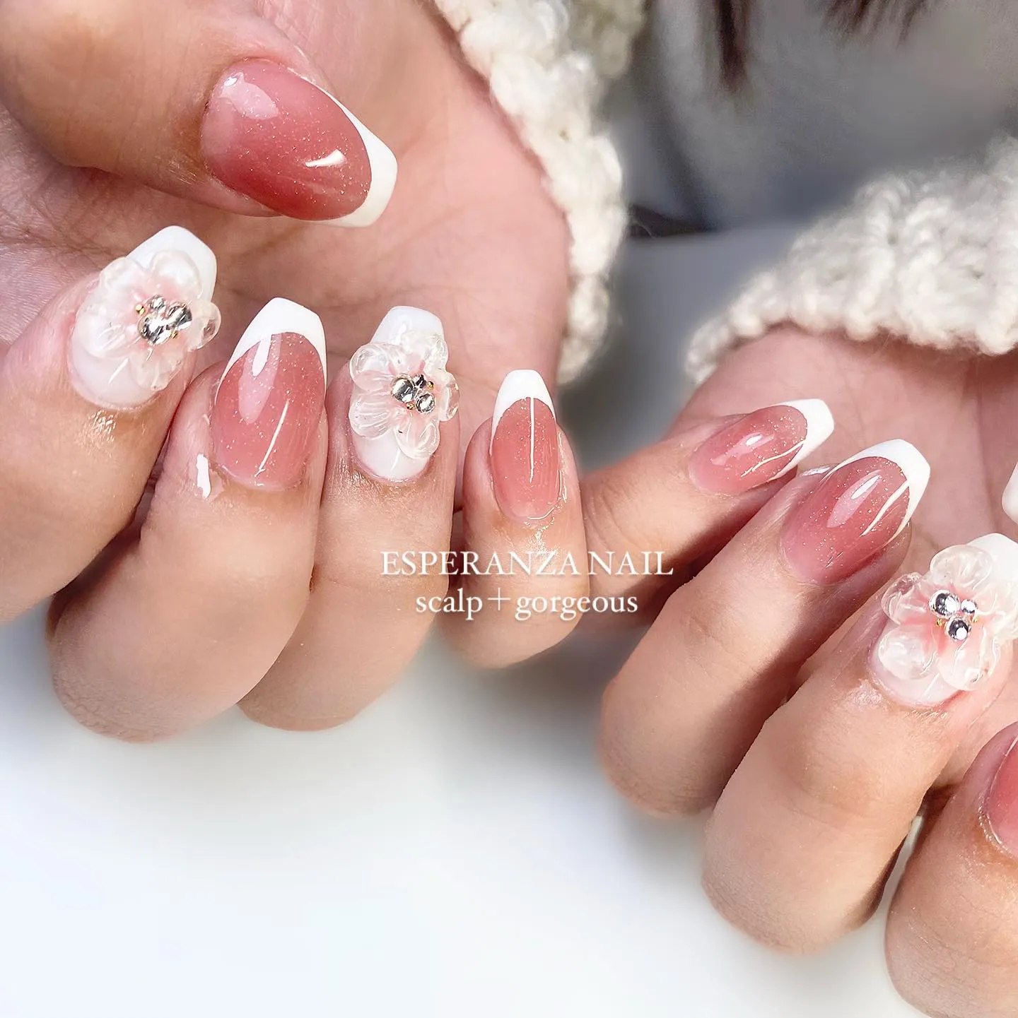 フレンチフラワーネイルは足立区エスペランサネイルで💅