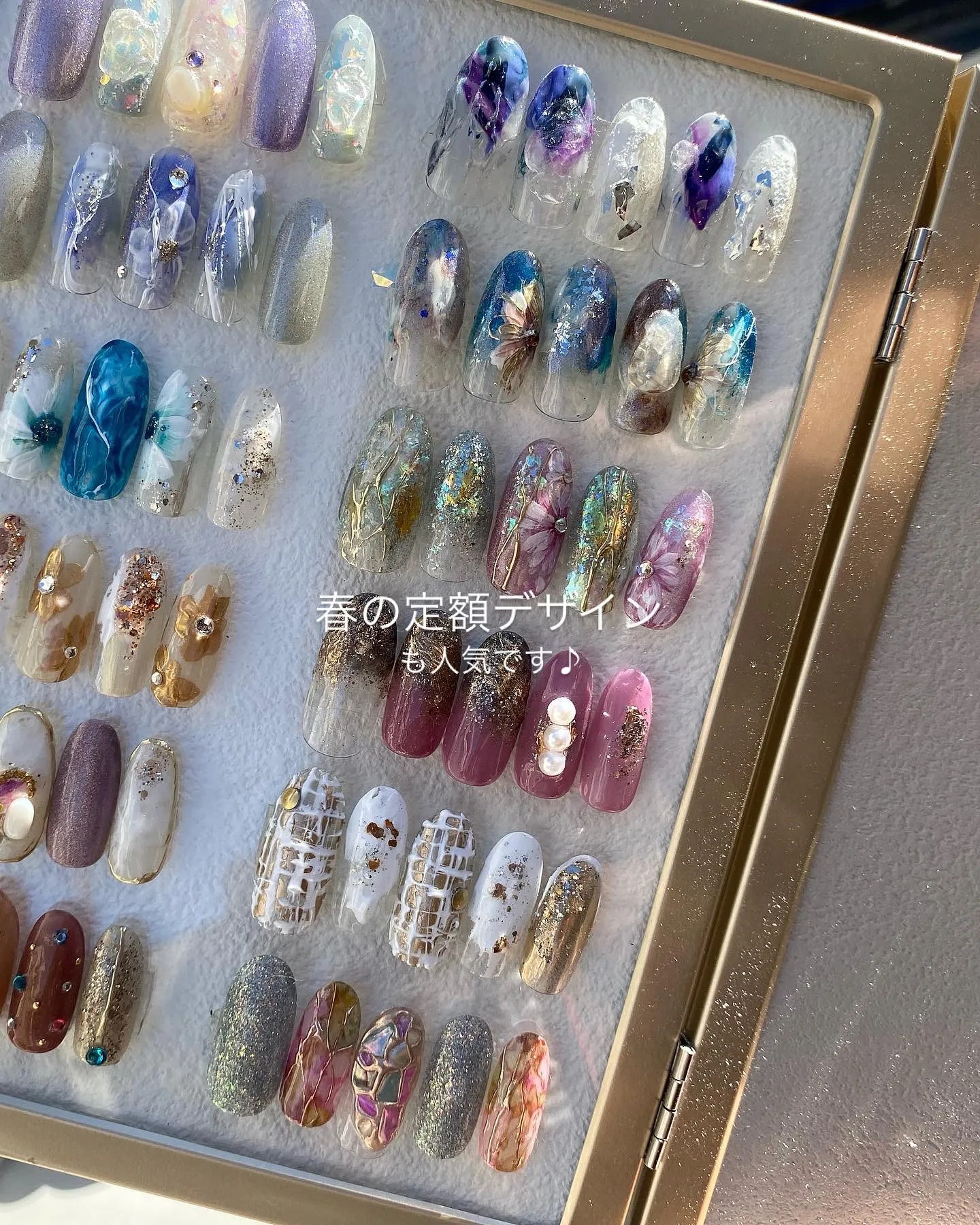 人気の各種定額デザイン!卒業式にもピッタリなイベントネイルを...