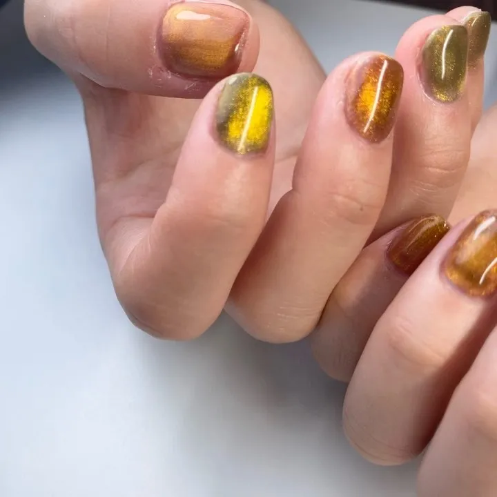 足立区エスペランサネイルで艶々フォルムのマグネット