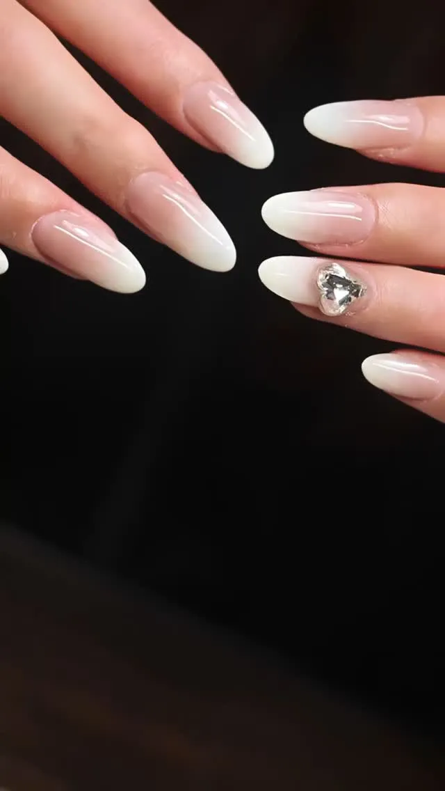 足立区エスペランサネイル/持ち込みアート90分＋パーツ